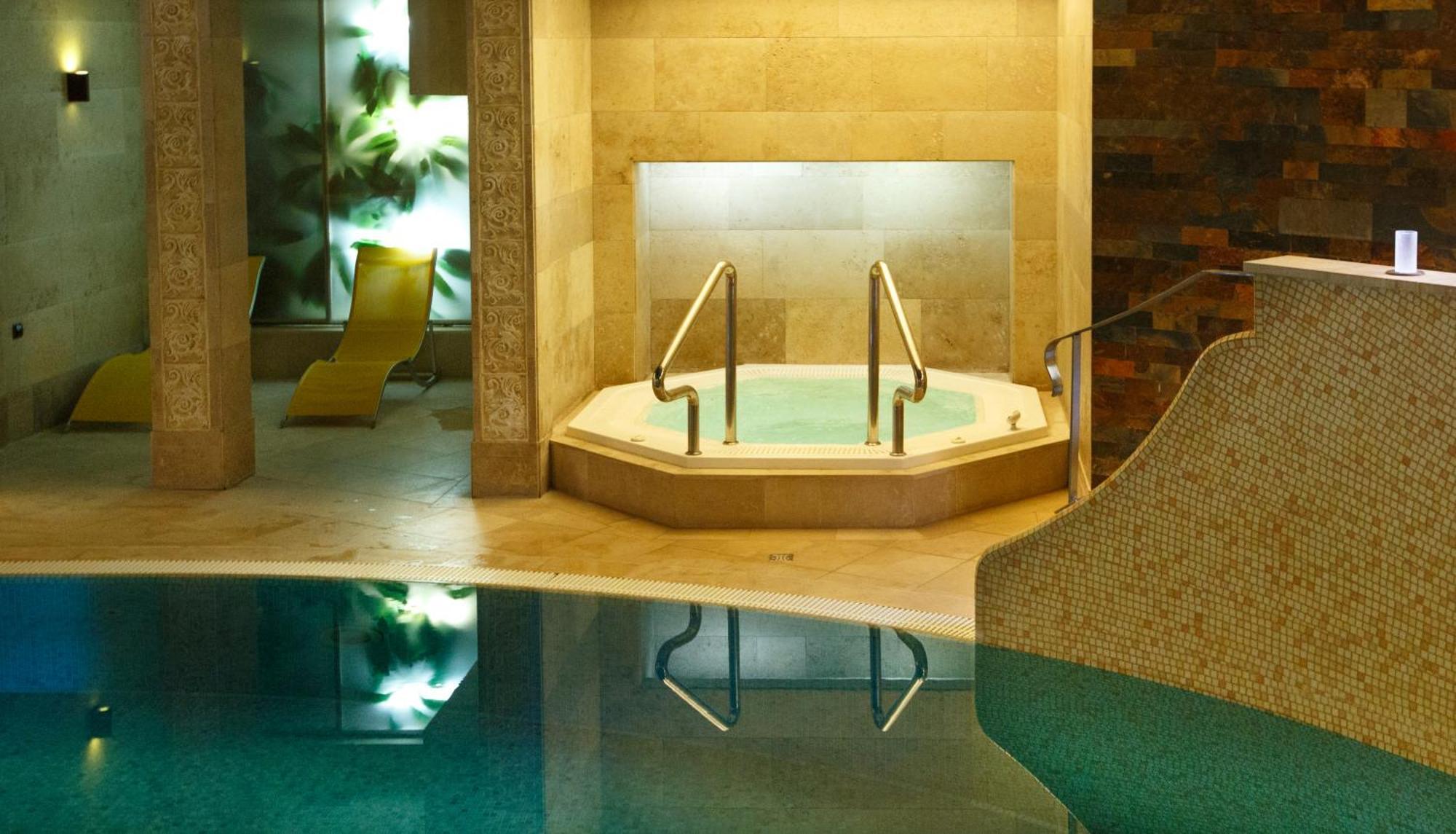 Meduza Hotel & Spa Мельно Экстерьер фото