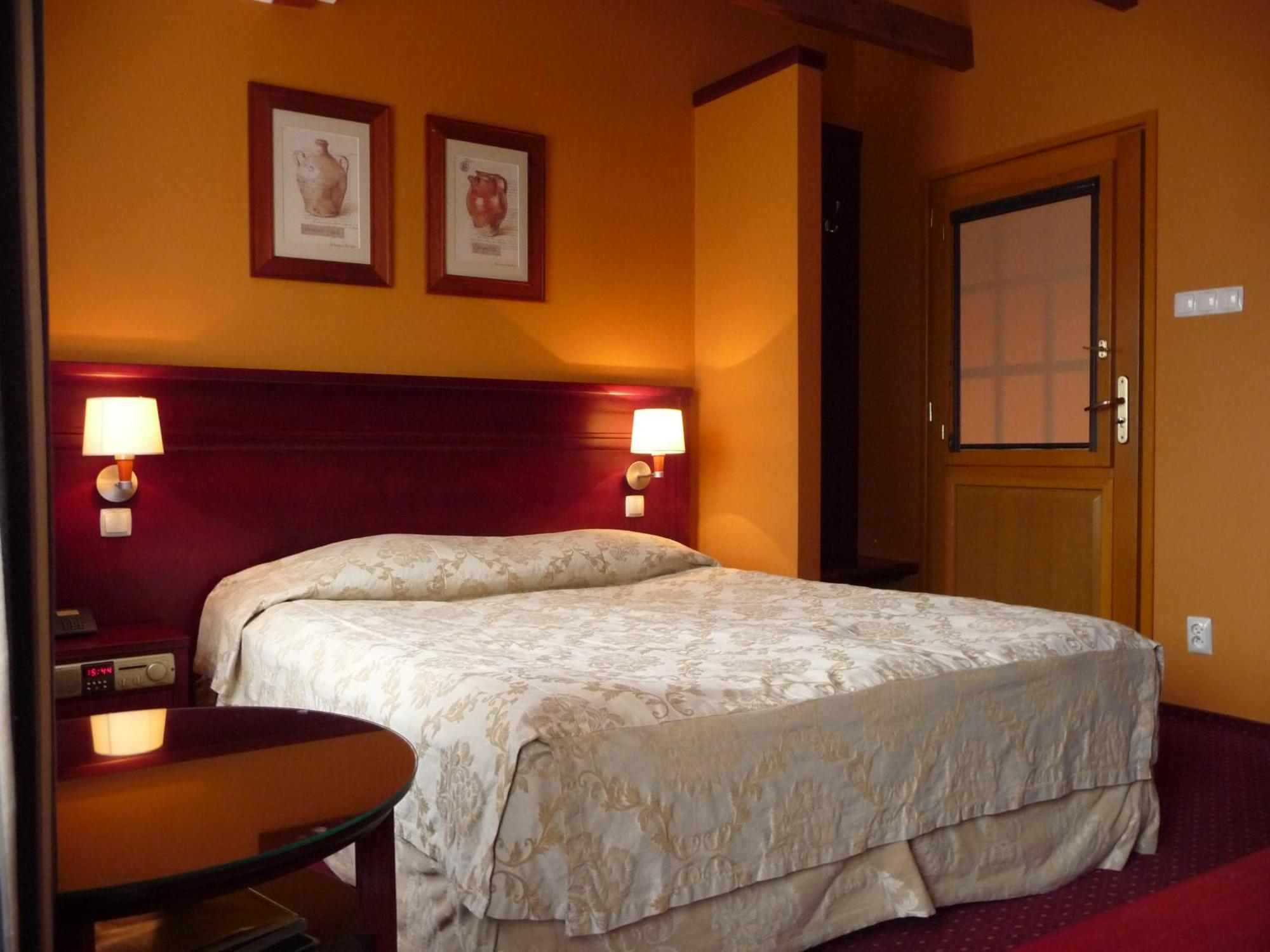 Meduza Hotel & Spa Мельно Экстерьер фото